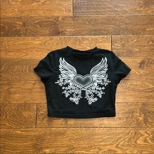 Cropped “heart wings” tee